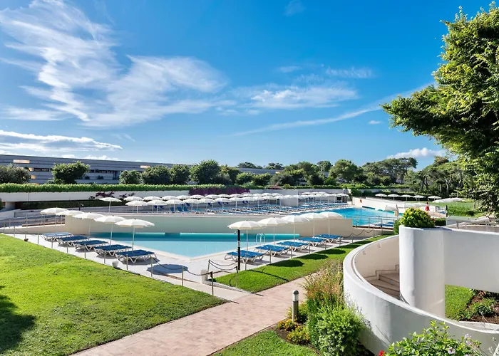 Voi Village de vacances 3*